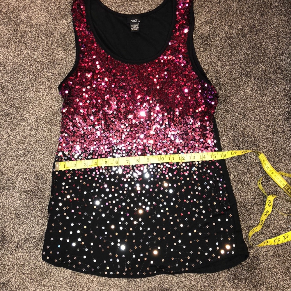 Sequins Tank. - Picture 5 of 6